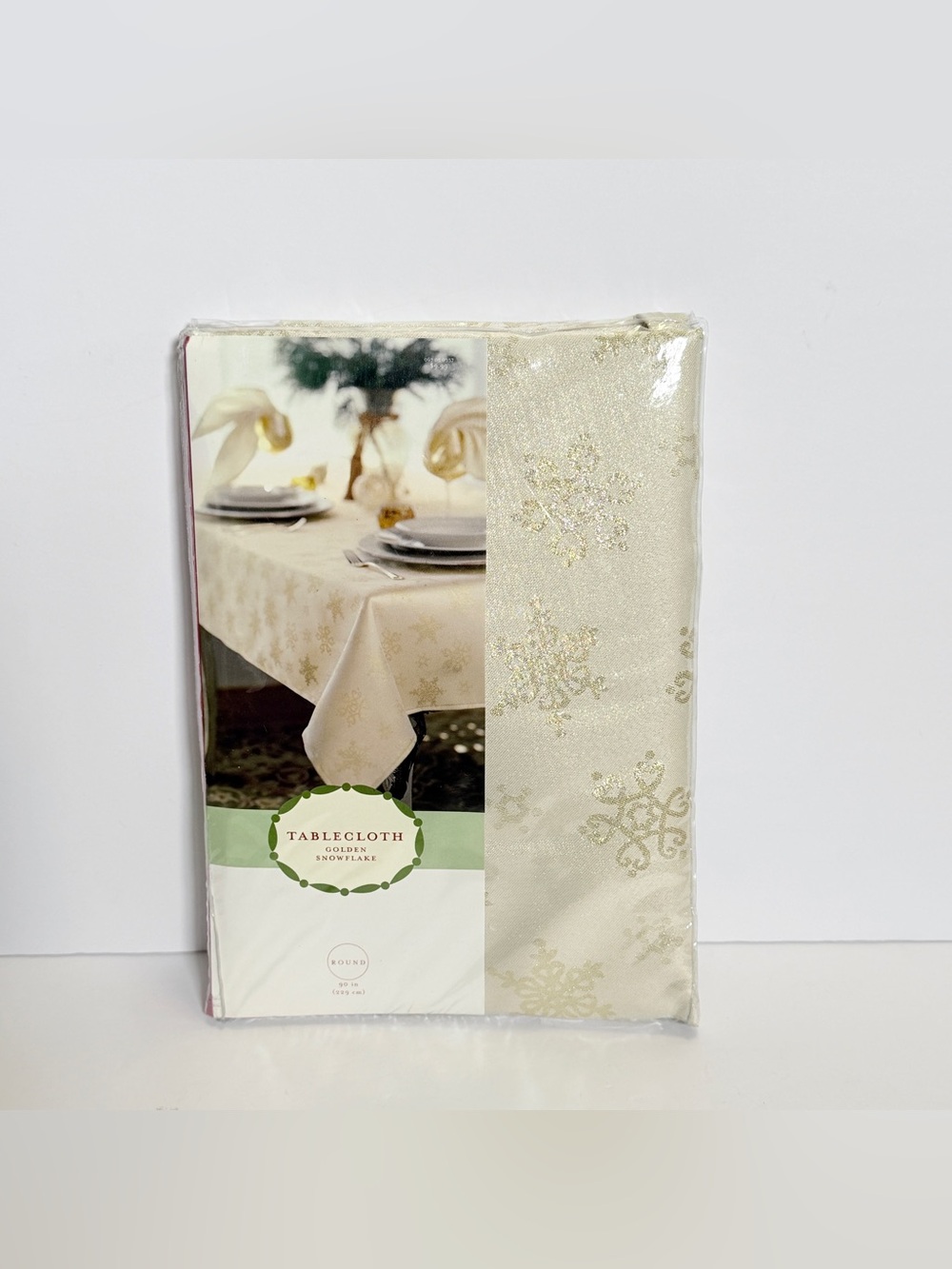 ✨ Vintage Golden Snowflake 90” Round Christmas Tablecloth — New in Package